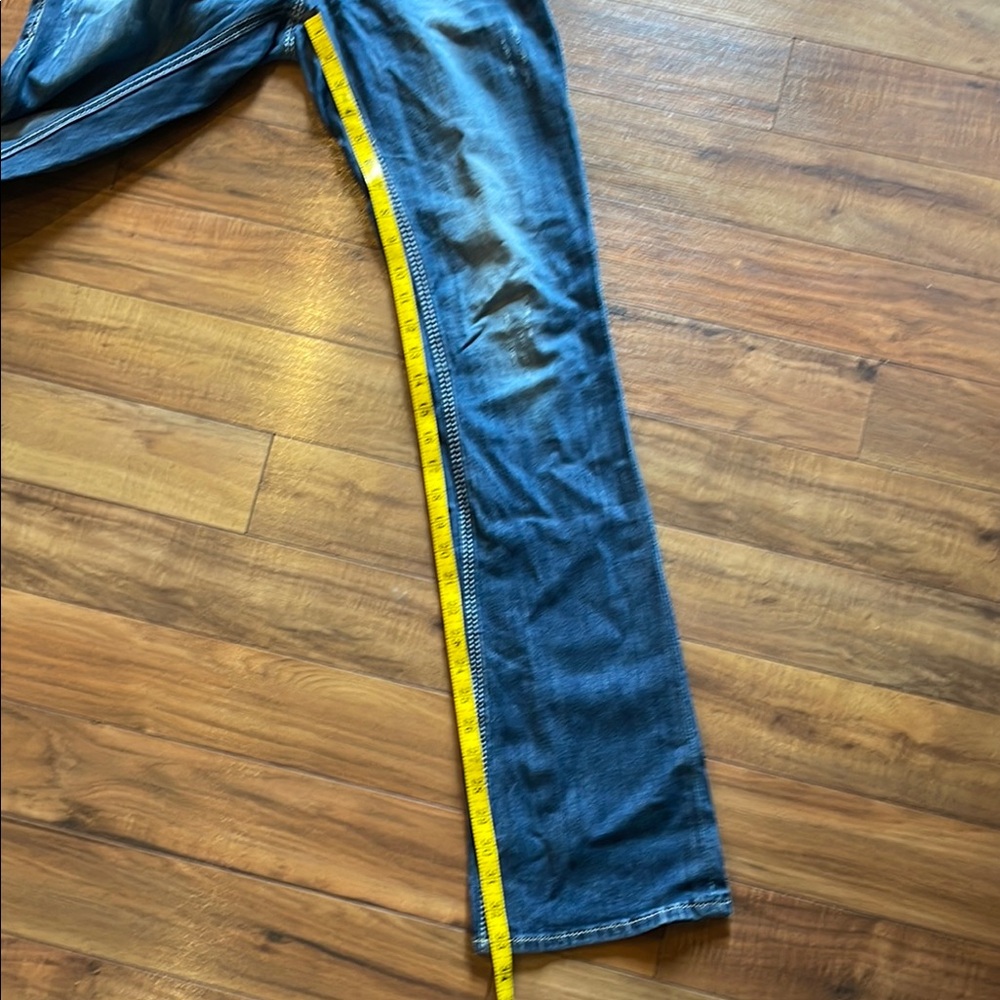 Stylish Blue Jeans - Picture 4 of 6